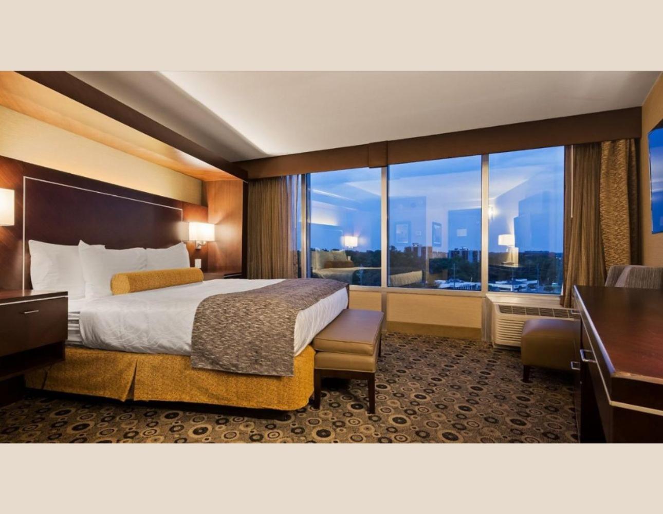 Radisson Hotel Southfield-Detroit Exteriör bild